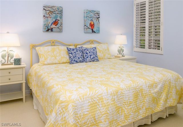 1000 L Ambiance CIR 201, Naples, FL 34108