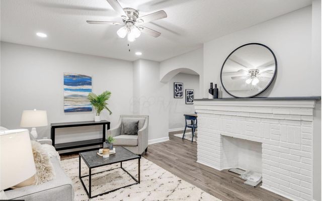 203 N Wheatland Avenue, Columbus, OH 43204