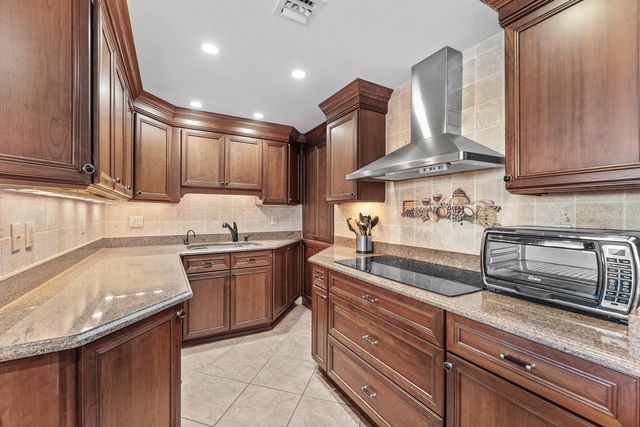 2600 N Flagler Drive 509, West Palm Beach, FL 33407