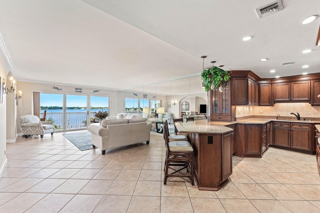 2600 N Flagler Drive 509, West Palm Beach, FL 33407