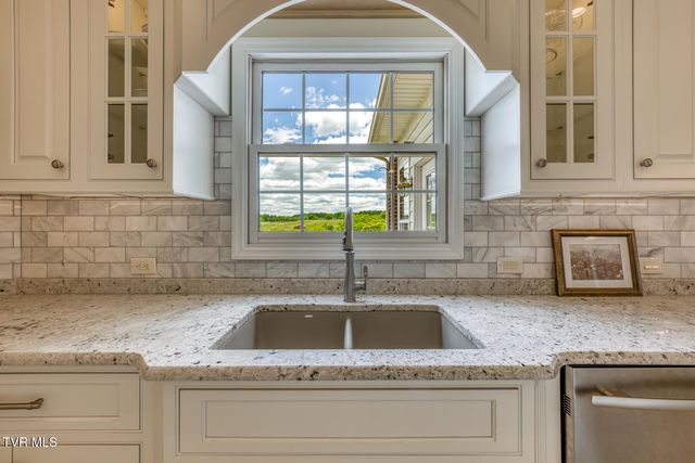 151 Laurel Ridge Drive, Jonesborough, TN 37659