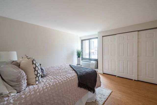 1105 Massachusetts Ave 1C, Cambridge, MA 02138