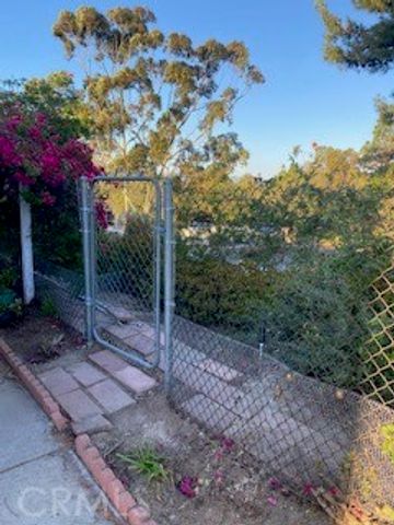 392 San Dimas, Oceanside, CA 92057