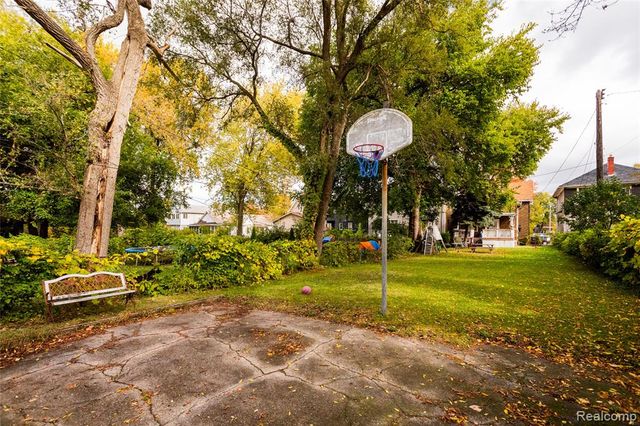 2153 Hubbard Street, Detroit, MI 48209