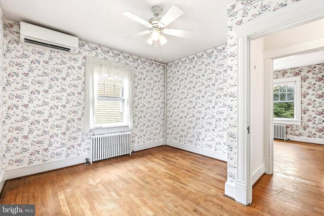 1302 LITTLEPAGE ST, Fredericksburg, VA 22401