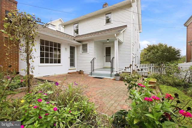 1302 LITTLEPAGE ST, Fredericksburg, VA 22401