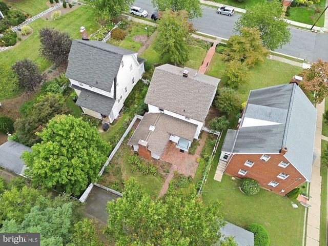 1302 LITTLEPAGE ST, Fredericksburg, VA 22401