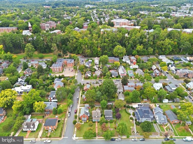 1302 LITTLEPAGE ST, Fredericksburg, VA 22401