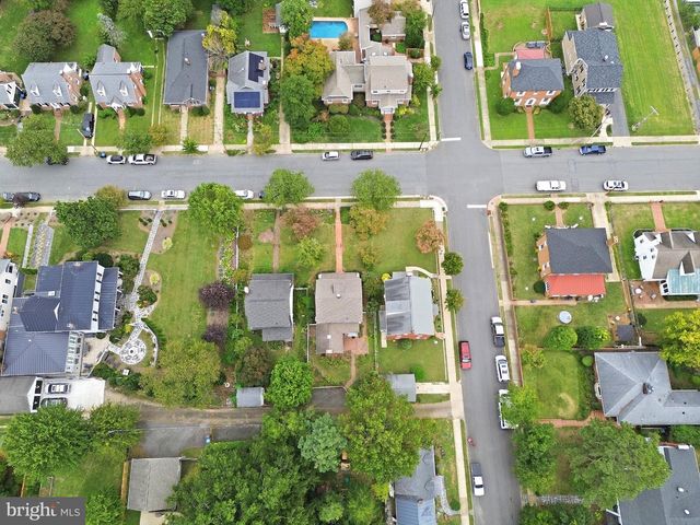 1302 LITTLEPAGE ST, Fredericksburg, VA 22401