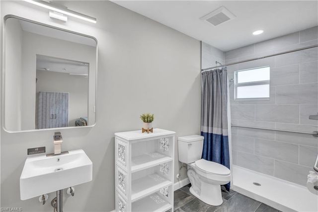 3802 La Rue ST, Fort Myers, FL 33905