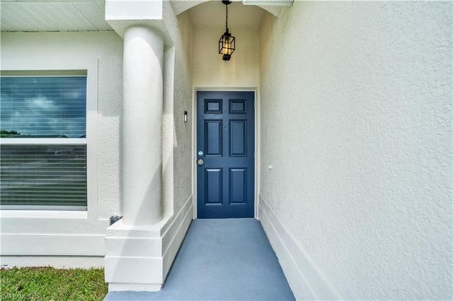 3802 La Rue ST, Fort Myers, FL 33905