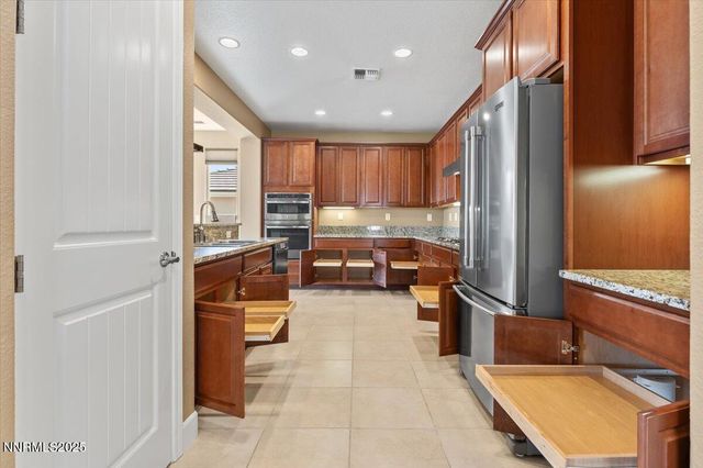 1080 S University Park Loop, Reno, NV 89512