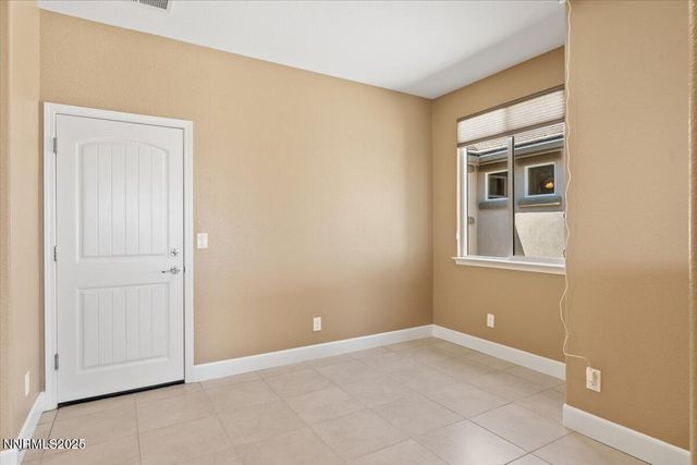 1080 S University Park Loop, Reno, NV 89512