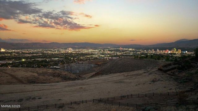 1080 S University Park Loop, Reno, NV 89512