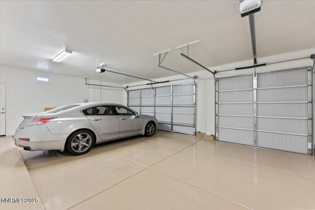 1080 S University Park Loop, Reno, NV 89512