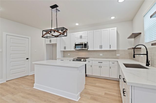 7709 Avenue L, Houston, TX 77012