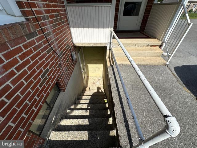 1204 VIRGINIA AVE, Hagerstown, MD 21740