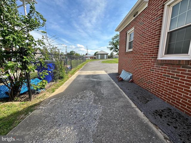 1204 VIRGINIA AVE, Hagerstown, MD 21740