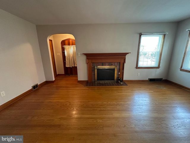 1204 VIRGINIA AVE, Hagerstown, MD 21740