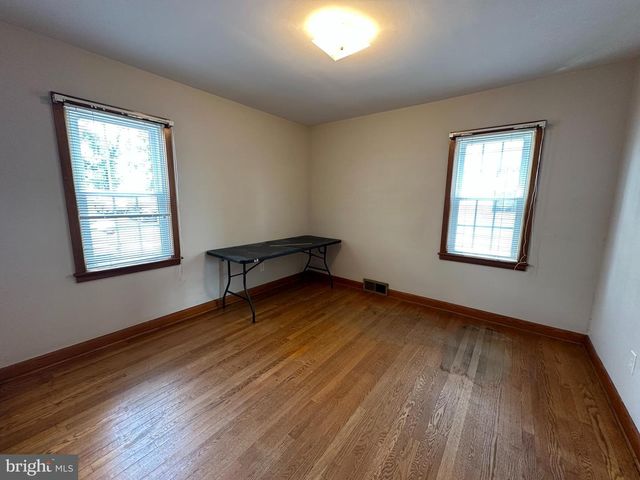 1204 VIRGINIA AVE, Hagerstown, MD 21740