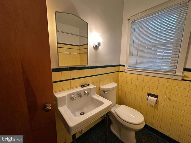 1204 VIRGINIA AVE, Hagerstown, MD 21740