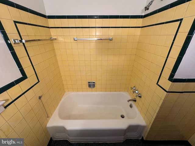 1204 VIRGINIA AVE, Hagerstown, MD 21740