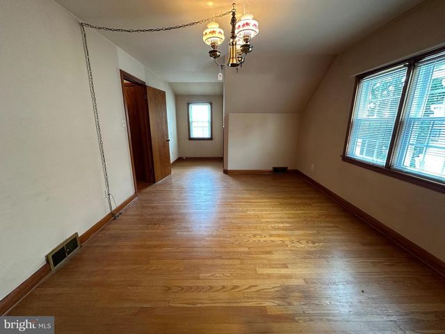 1204 VIRGINIA AVE, Hagerstown, MD 21740