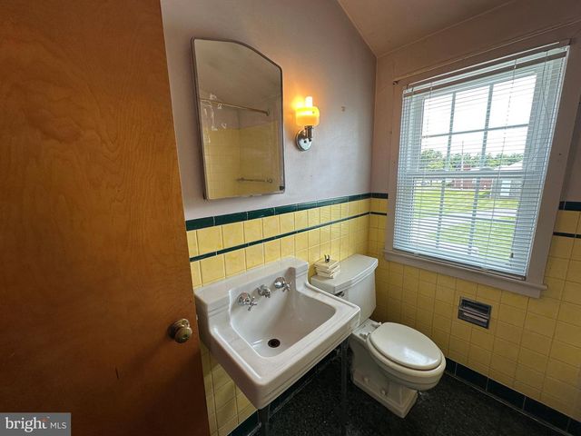 1204 VIRGINIA AVE, Hagerstown, MD 21740