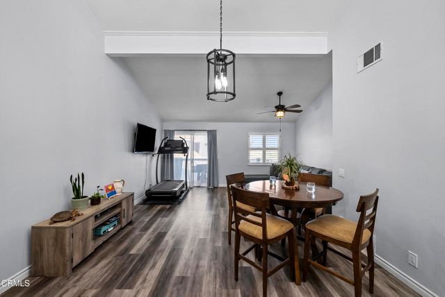5206 Longfellow Way, Oxnard, CA 93033