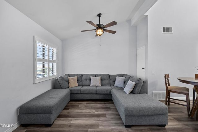 5206 Longfellow Way, Oxnard, CA 93033