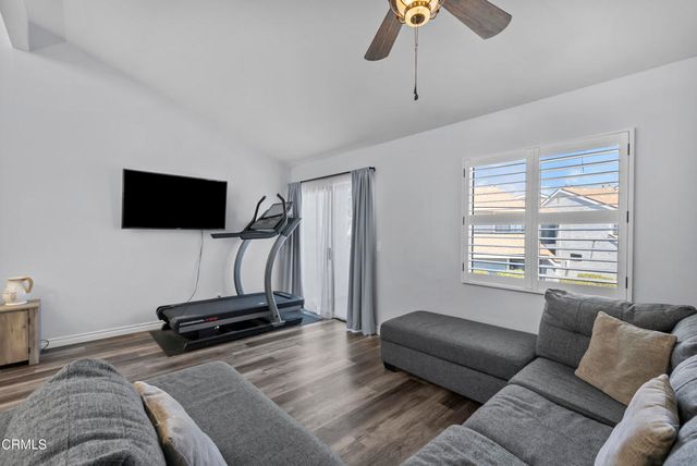 5206 Longfellow Way, Oxnard, CA 93033