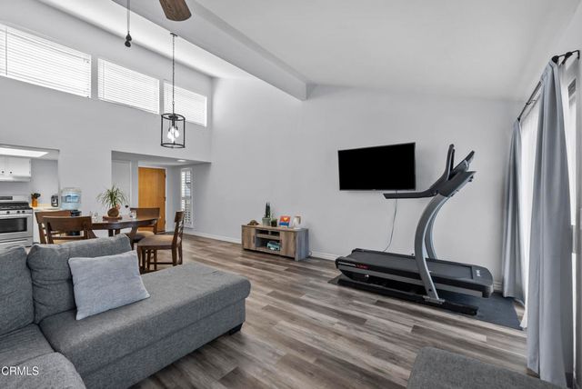 5206 Longfellow Way, Oxnard, CA 93033