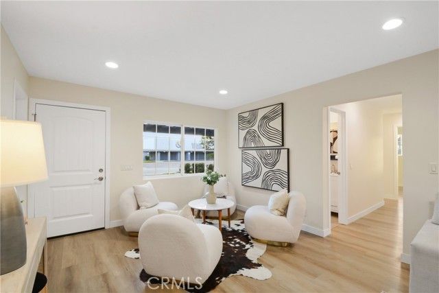 339 W Mauna Loa Avenue, Glendora, CA 91740