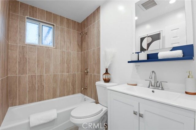 339 W Mauna Loa Avenue, Glendora, CA 91740