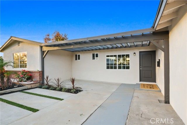 339 W Mauna Loa Avenue, Glendora, CA 91740