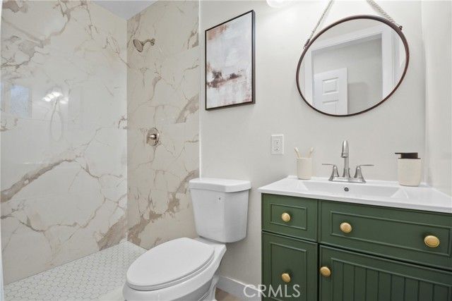 339 W Mauna Loa Avenue, Glendora, CA 91740