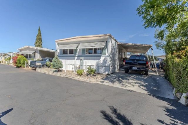 351 E Bradley 48, El Cajon, CA 92021