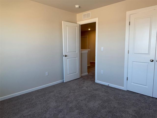 1687 Bloomington Court, Newcastle, OK 73065