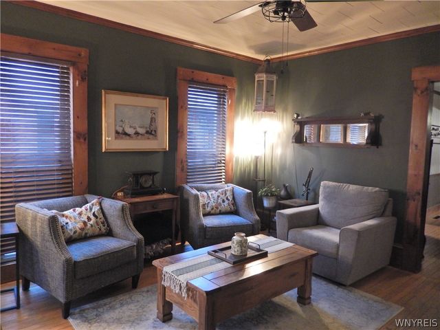 420 Pleasant Avenue, Hamburg, NY 14075