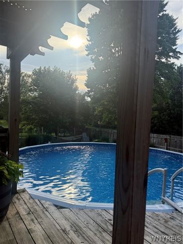 420 Pleasant Avenue, Hamburg, NY 14075