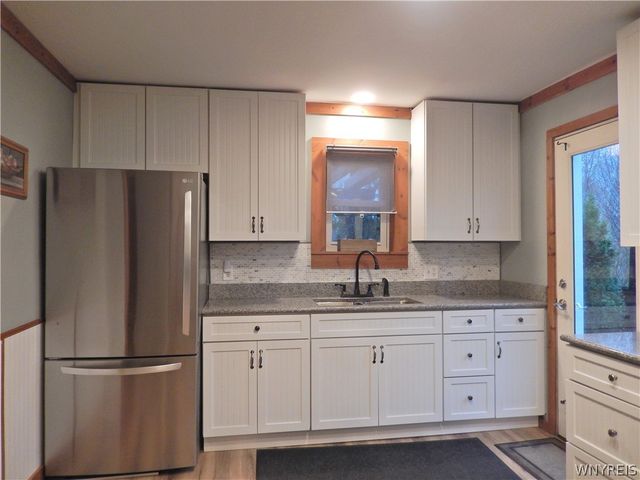 420 Pleasant Avenue, Hamburg, NY 14075