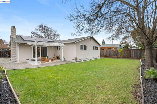 4234 4234 Chapman Way, Pleasanton, CA 94588