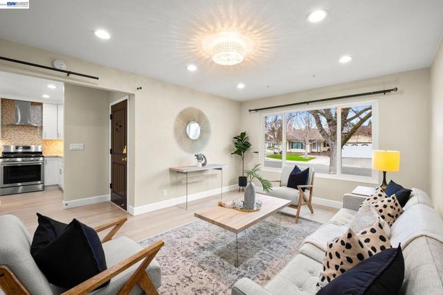 4234 4234 Chapman Way, Pleasanton, CA 94588