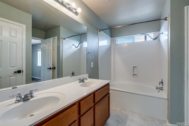 5846 Imperial Topaz, San Antonio, TX 78222