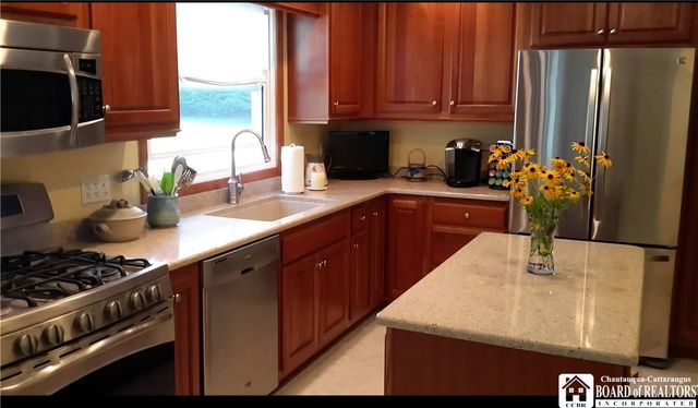 11 Alfred Street, Jamestown, NY 14701