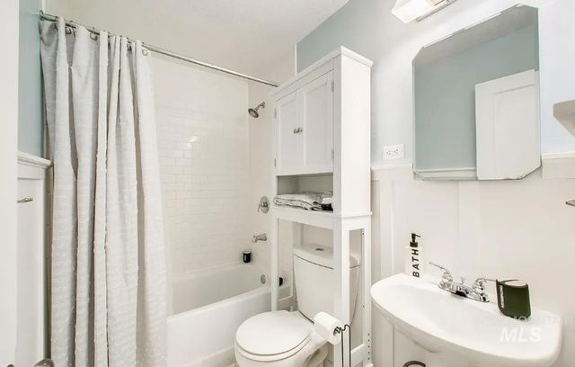 5211 W Ponder St, Boise, ID 83705