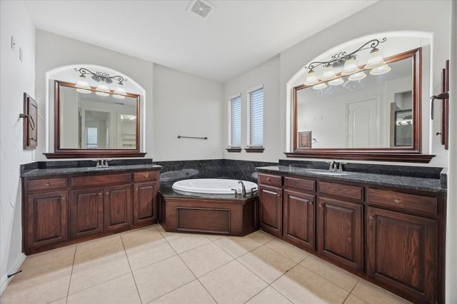 201 Chatfield Drive, Rockwall, TX 75087