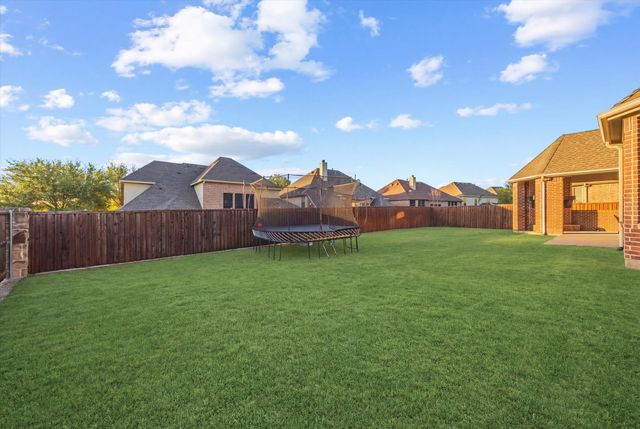 201 Chatfield Drive, Rockwall, TX 75087