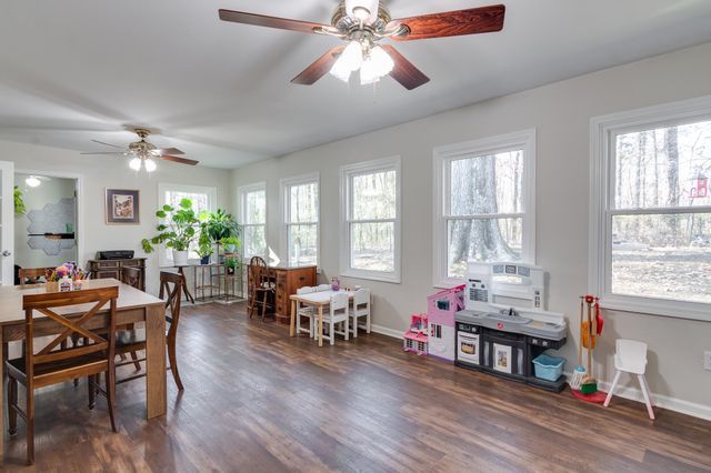 2555 N FLOWERING TREE CV N, Bartlett, TN 38134