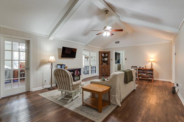 2555 N FLOWERING TREE CV N, Bartlett, TN 38134